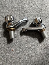 Pair of chrome Armitage shanks bath taps