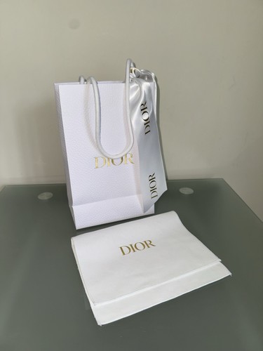 Dior gift bag - dior,