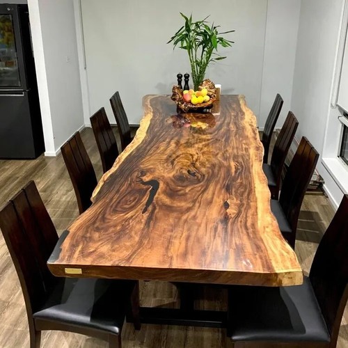 Stunning live edge solid - stunning,