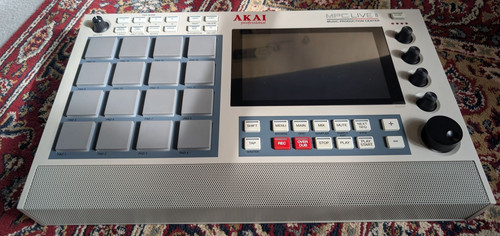 Akai mpc live - live, retro