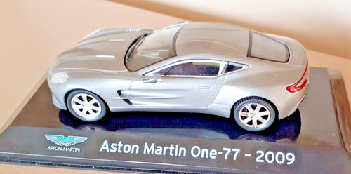 Diecast 2009 grey - diecast,