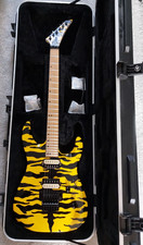 Jackson Pro Series Dinky DK2M Yellow Tiger Limited Edition (+ Hard case)