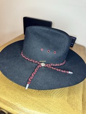 Double O Boot Corral “The Roundup” XXX Beaver Felt Hat 7 1/8 Black Red