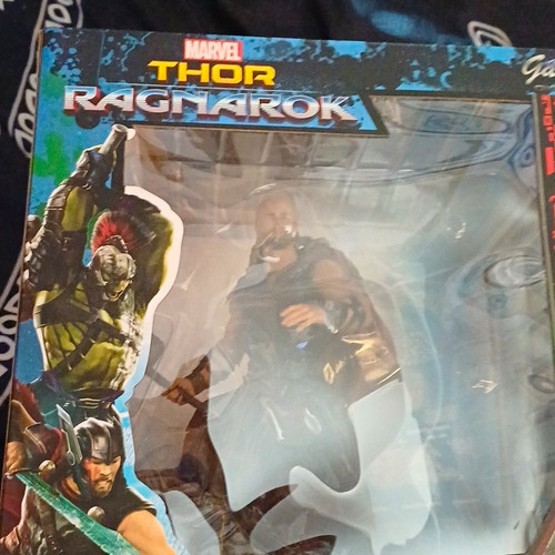 Diamond select toys marvel - select,