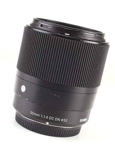Sigma 30mm dc dn - sigma,