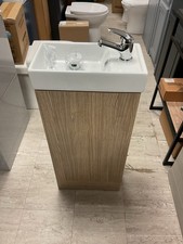 Nuie Vault Floor Standing