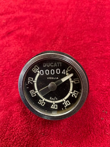 Ducati veglia 80kmh - ducati,