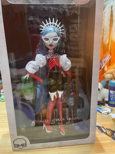 Ghoulia yelps fangclub - ghoulia, yelps,