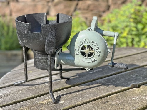 Hand cranked forge blower - hand,