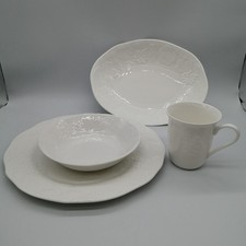 Wedgwood Strawberry Vine Tableware 8 Piece Set From Japan