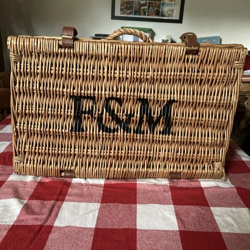 Large fortnum mason f - &,