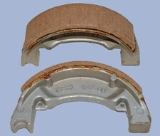 Yamaha TY175 front brake shoes