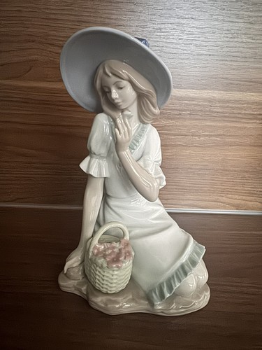 Nao lladro 1365 meadow - 1365, "