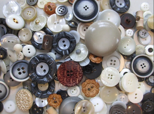 New 1kg mixed buttons bag - -, of