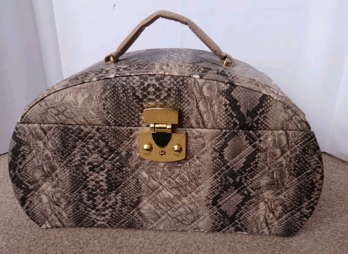 Lisbeth dahl designer travel - lisbeth,