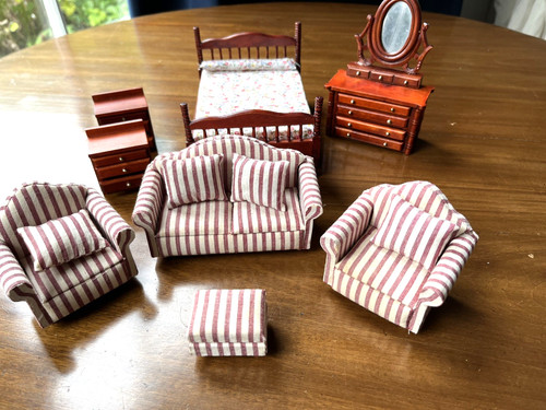 Collection dolls house - collection,