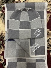 Lv Hat And Scarf Set For Men Grey no box