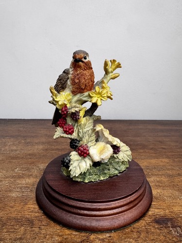 Vintage robin figure leonardo - vintage,