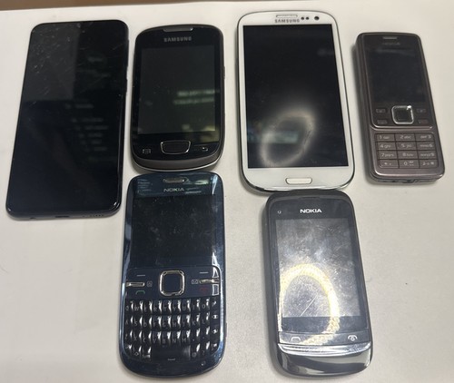 Small job lot mixed - of, phones