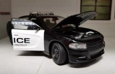 Dodge Charger Police Pursuit USA V8 2016 Welly G 1:24 Scale Diecast Model Car