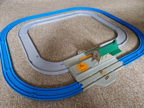 Tomy trackmaster thomas - tomy,
