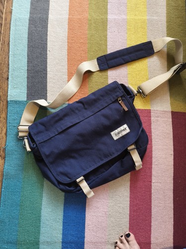 Eastpak navy messenger - eastpak, laptop