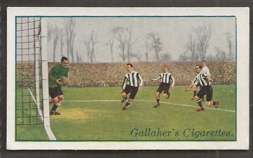 Gallaher footballers action - gallaher-footballers, in