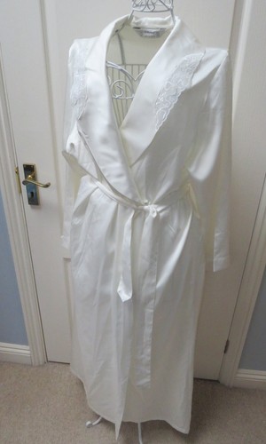 Marks spencer dressing gown - &,