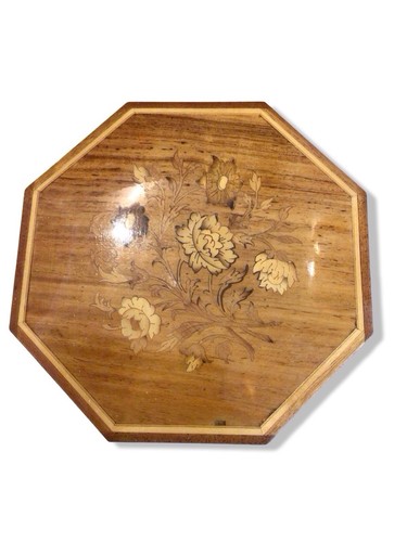 Vintage italian music box - music,