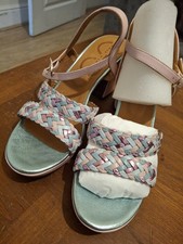 Chie MiharaKecife Woven