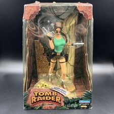 Tomb Raider Lara Croft in Jungle Outfit Figure by Playmates 1999 RARE BOXED VGC