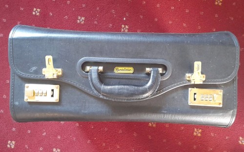 Constellation suitcase pilot