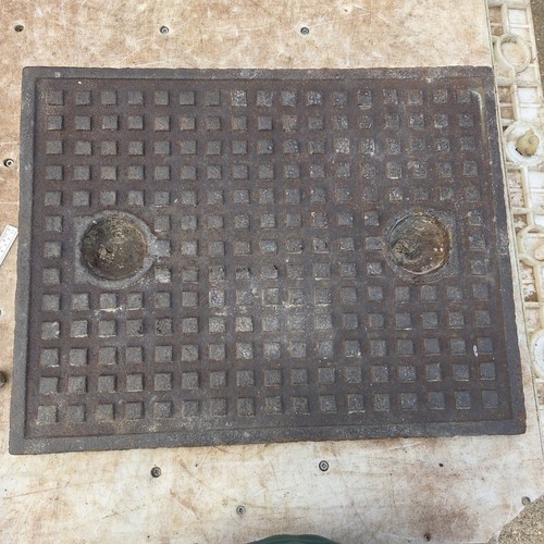 Cast iron manhole - cast, 678mm