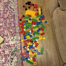 ASSORTED BUNDLE OF STICKLE