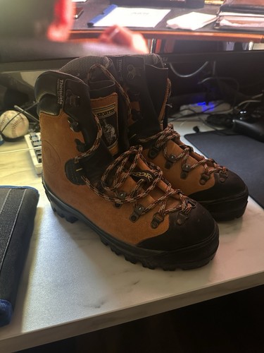 Sportiva hiking boots - la, size