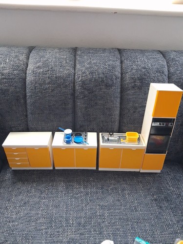 Vintage sindy yellow - vintage,