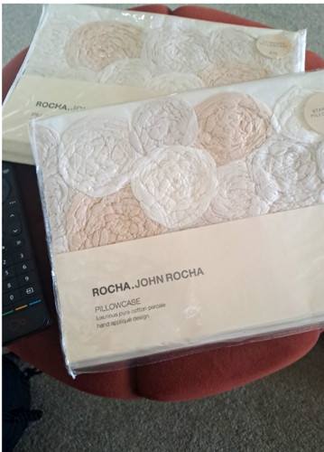 Pair john rocha - of,