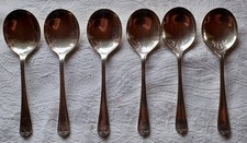 Set of 6 dessert/soup spoons