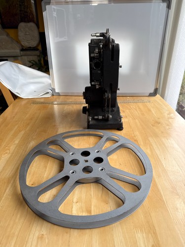Vintage specto 16mm cine film - vintage,
