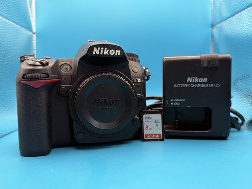 Nikon d7000 camera - nikon,