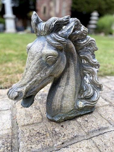 Horse sculpture garden - sculpture,