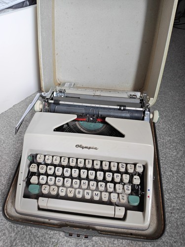 Olympia sm7 luxe typewriter - sm7,