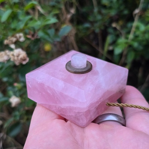 Antique rose quartz - antique, servants