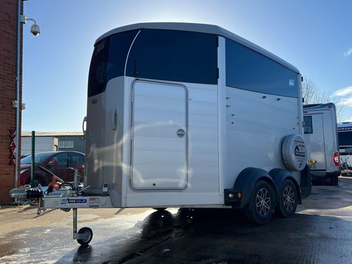 Hbx 511 ifor - williams, horse