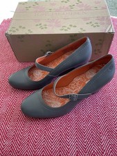 Moshulu  Ladies Grey Strap Shoe Size 7/41  Leather Heeled Worn Once Ex Con