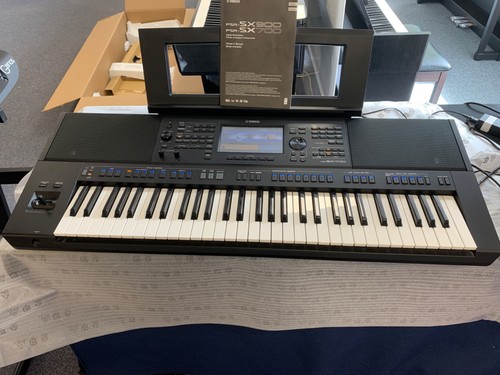Yamaha psr sx700 arranger - psr-sx700,