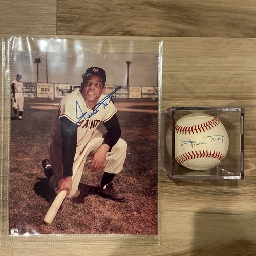 Willie mays signed baseballs - signed,