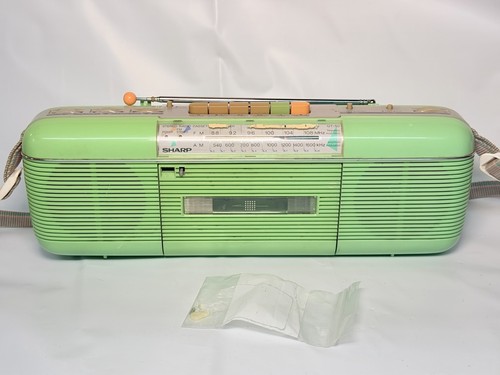 Vtg 1980s sharp stereo radio - vtg,