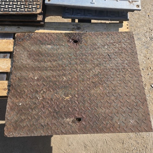 Galvanised manhole cover 795mm - cover,