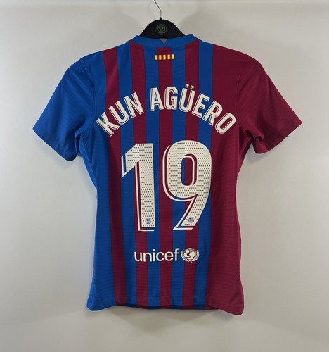 Barcelona aguero player - aguero, 19